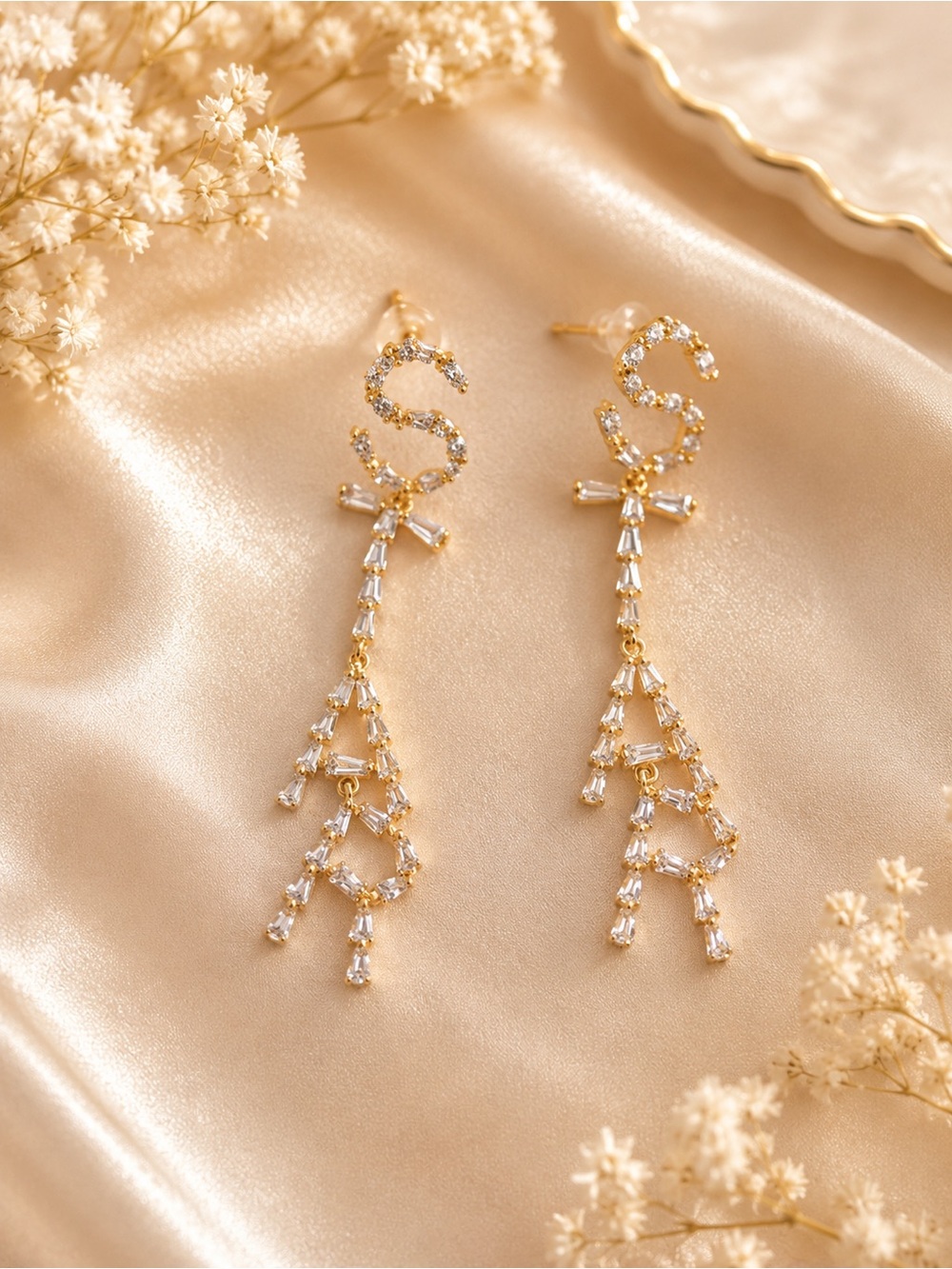 Gold Crystal Drop Earrings – Elegant Gold-Tone Dangle Earrings